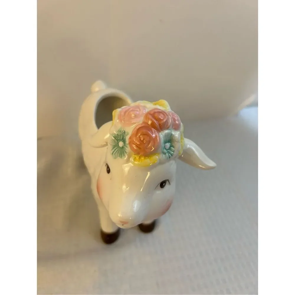 Easter Lamb‎ statue planter 8